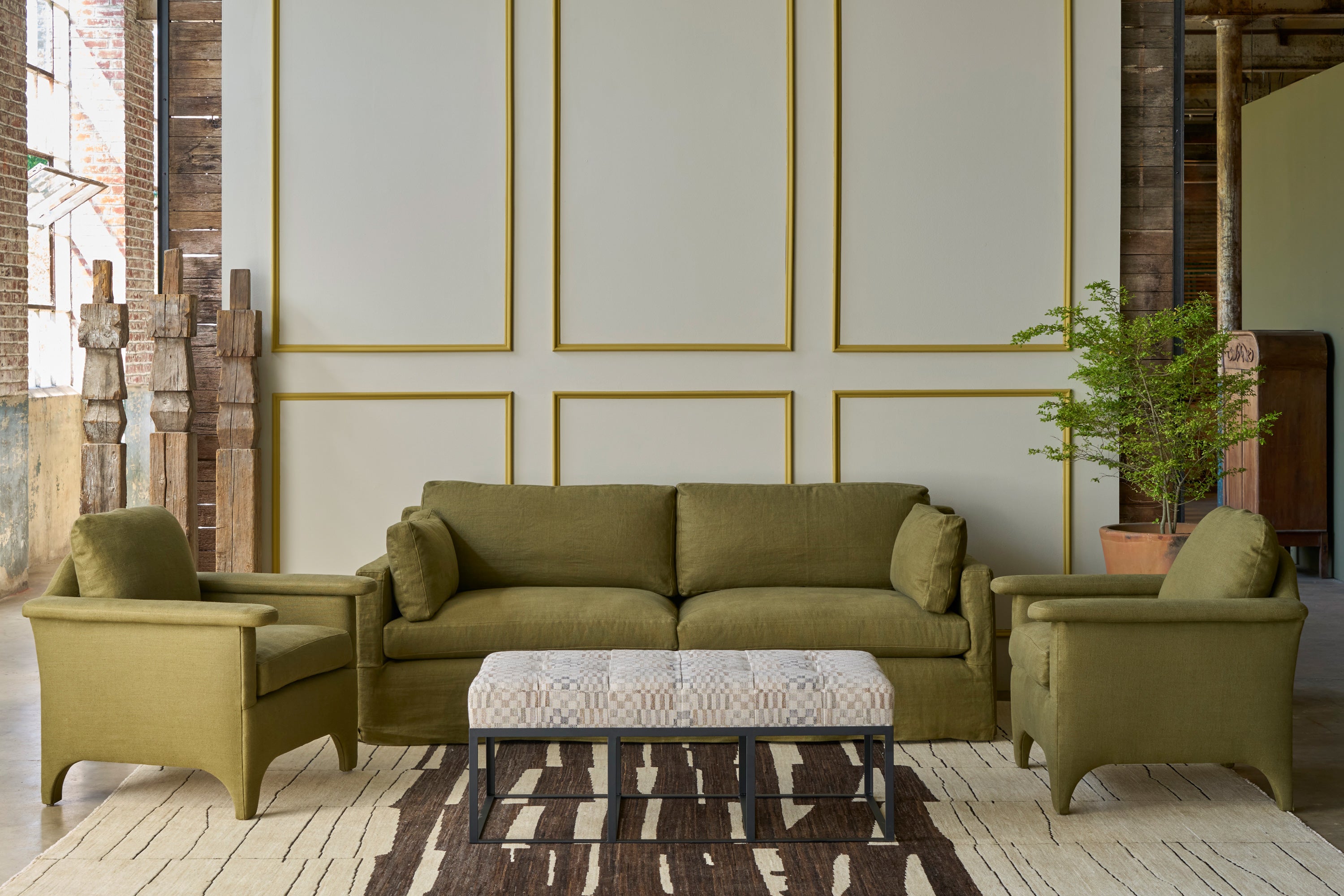 Louis Sofa – Cisco Home